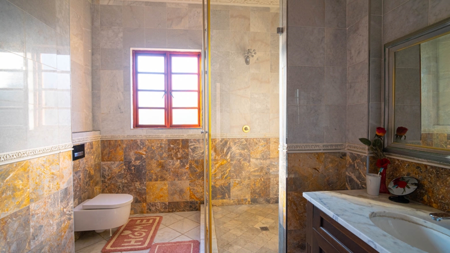 5 Bedroom Property for Sale in Saddlebrook Estate Gauteng