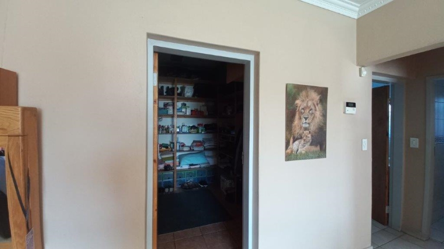 7 Bedroom Property for Sale in Sunward Park Gauteng