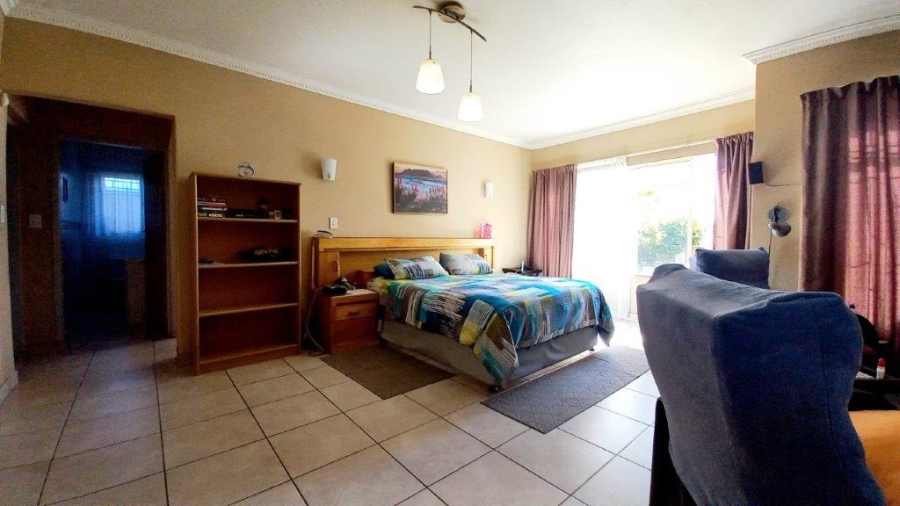 7 Bedroom Property for Sale in Sunward Park Gauteng