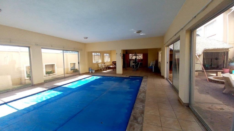 7 Bedroom Property for Sale in Sunward Park Gauteng