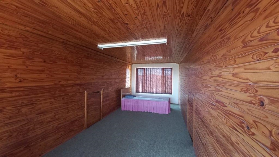 7 Bedroom Property for Sale in Sunward Park Gauteng