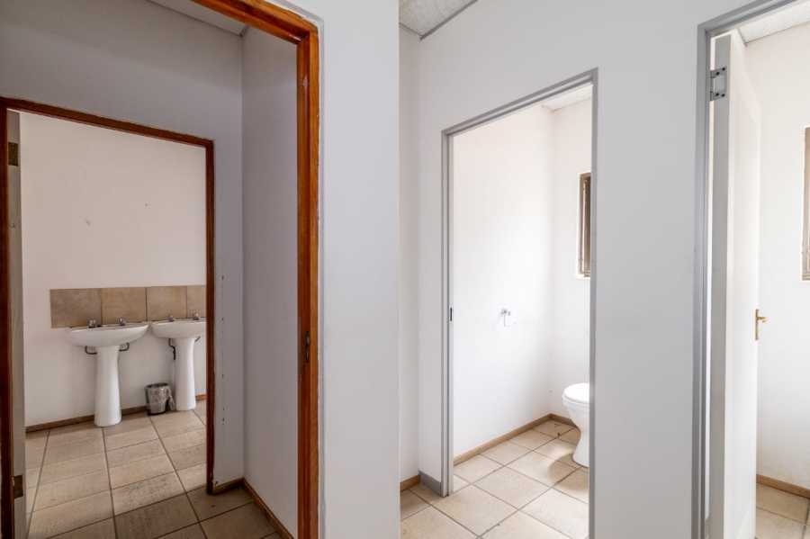 Commercial Property for Sale in Princess A H Gauteng