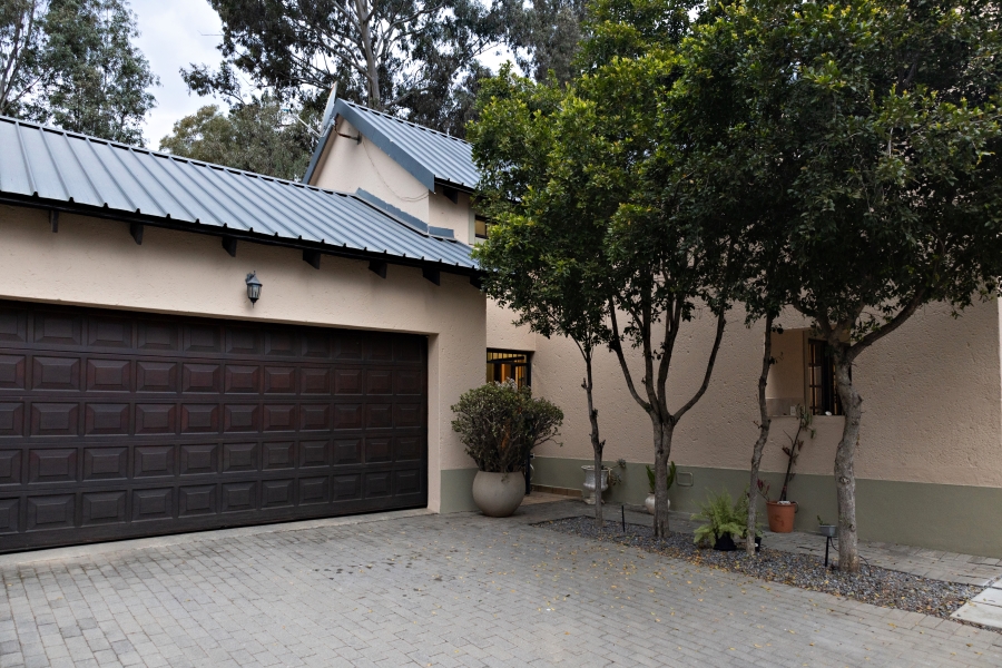 2 Bedroom Property for Sale in Equestria Gauteng