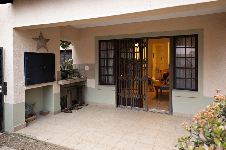 2 Bedroom Property for Sale in Equestria Gauteng