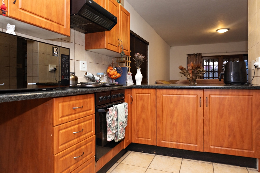 2 Bedroom Property for Sale in Equestria Gauteng