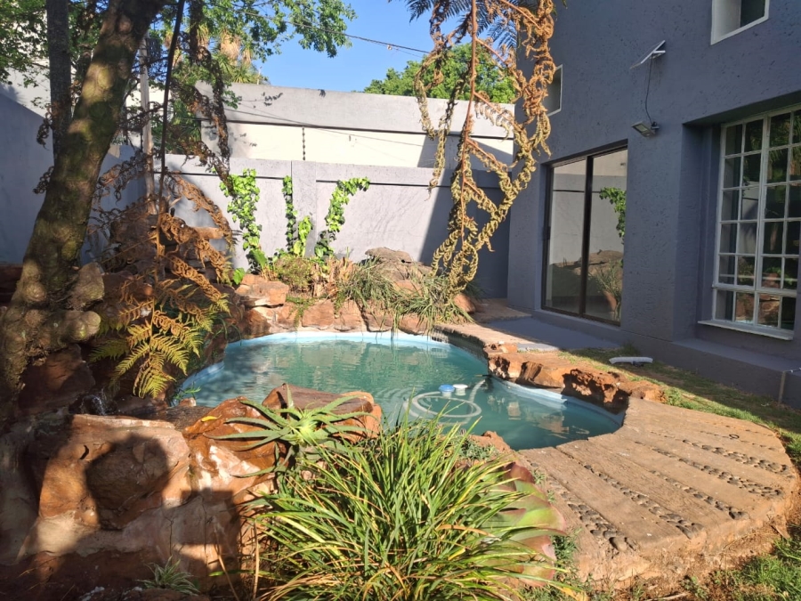 3 Bedroom Property for Sale in Sonneveld Gauteng