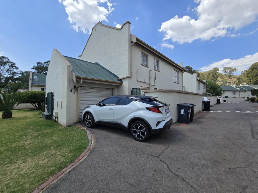 2 Bedroom Property for Sale in Helderkruin Gauteng