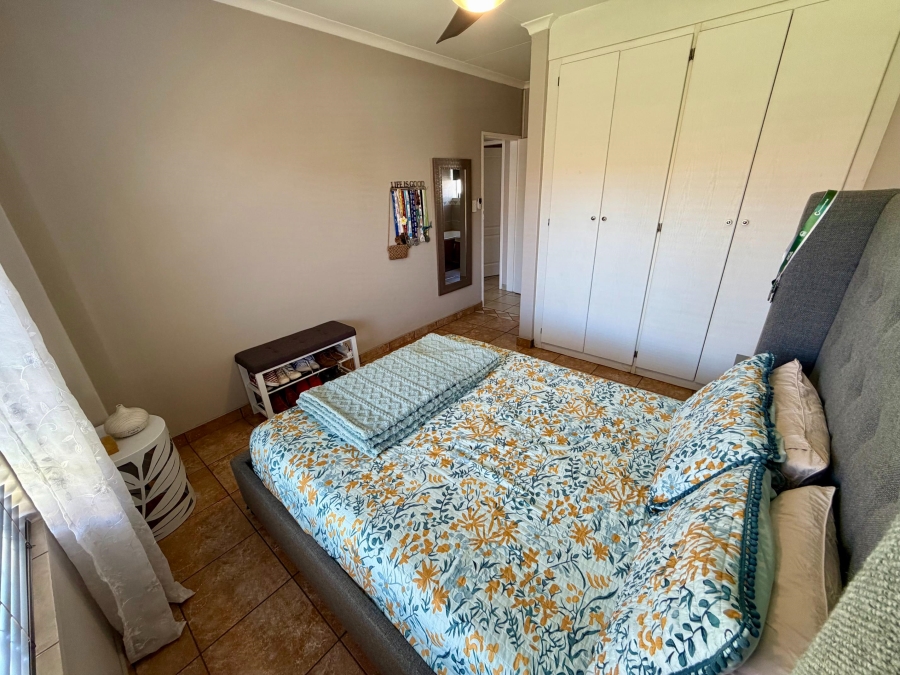 2 Bedroom Property for Sale in Rooihuiskraal North Gauteng