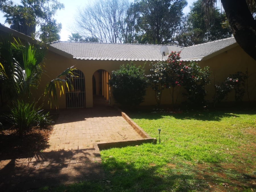 4 Bedroom Property for Sale in Die Wilgers Gauteng