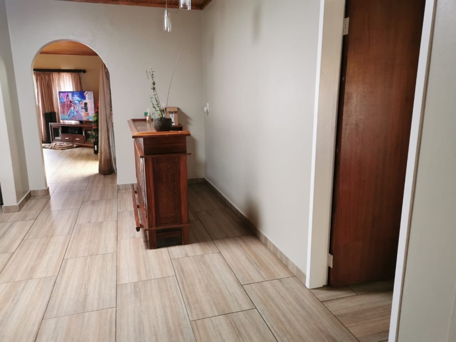 4 Bedroom Property for Sale in Die Wilgers Gauteng