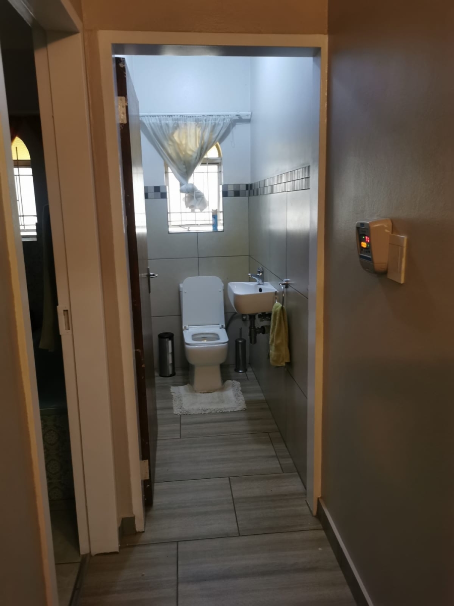 4 Bedroom Property for Sale in Die Wilgers Gauteng