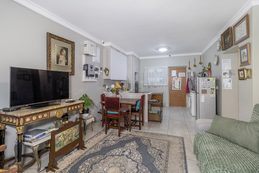 1 Bedroom Property for Sale in Waterkloof Ridge Gauteng