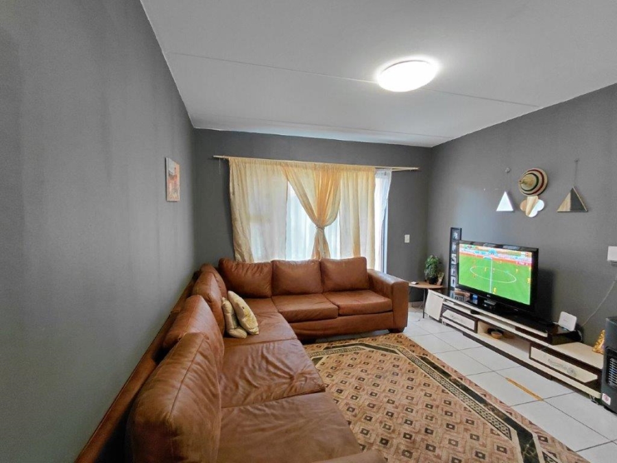 2 Bedroom Property for Sale in Parkrand Gauteng