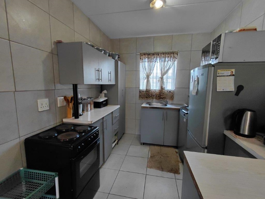 2 Bedroom Property for Sale in Parkrand Gauteng