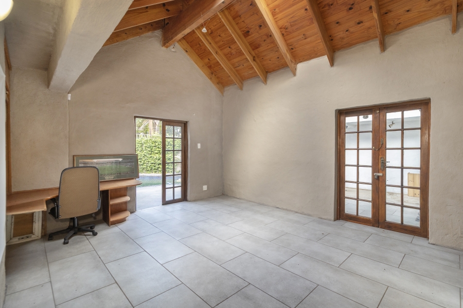 3 Bedroom Property for Sale in Waterkloof Ridge Gauteng