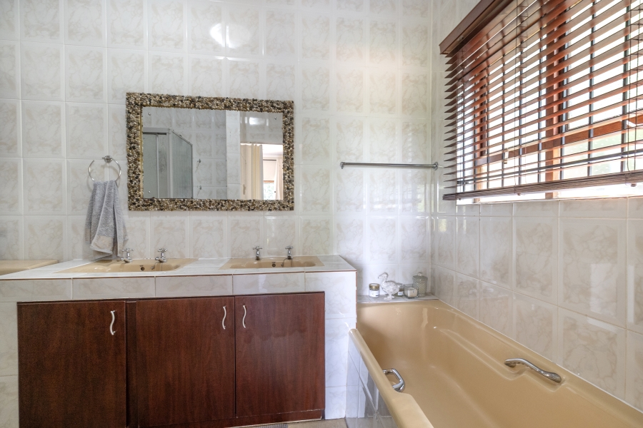 3 Bedroom Property for Sale in Moreleta Park Gauteng