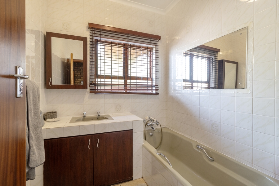 3 Bedroom Property for Sale in Moreleta Park Gauteng