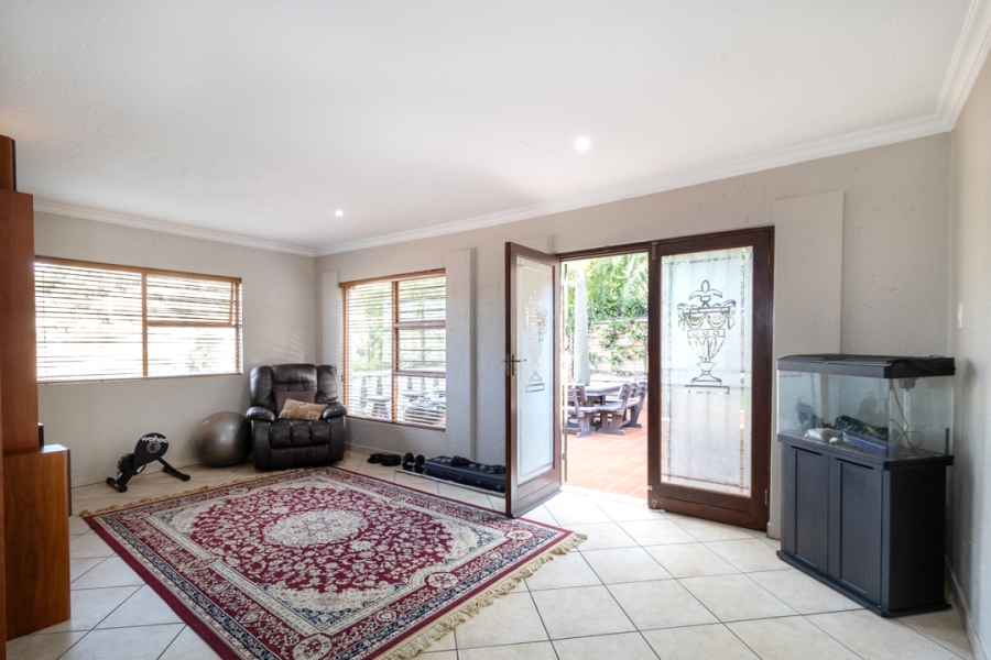 4 Bedroom Property for Sale in Helderkruin Gauteng