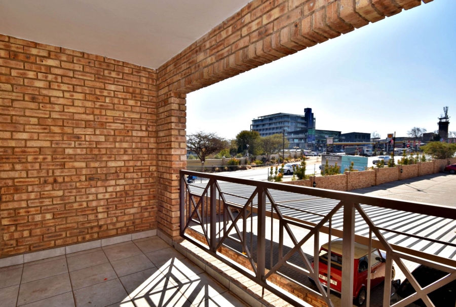 2 Bedroom Property for Sale in Honeydew Gauteng