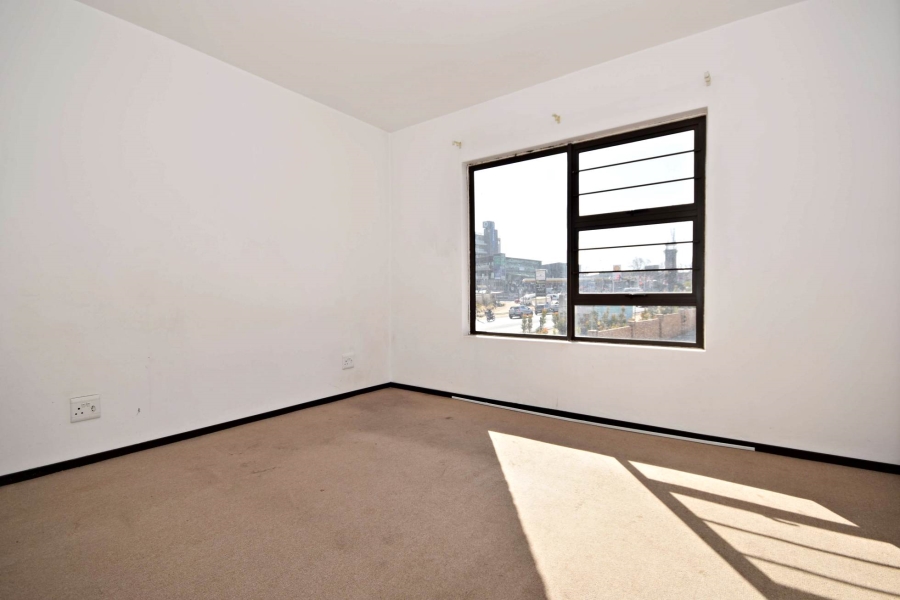 2 Bedroom Property for Sale in Honeydew Gauteng