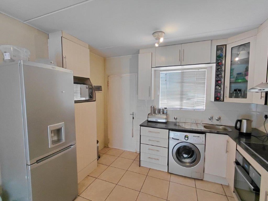 2 Bedroom Property for Sale in Klippoortje Gauteng