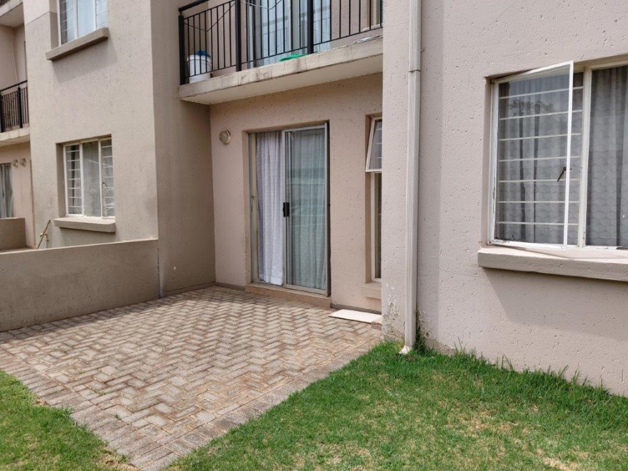 2 Bedroom Property for Sale in Klippoortje Gauteng