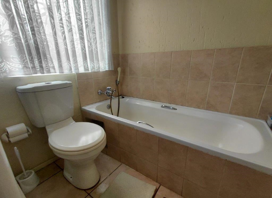 2 Bedroom Property for Sale in Klippoortje Gauteng