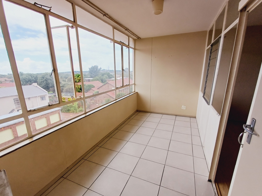 2 Bedroom Property for Sale in Elardus Park Gauteng