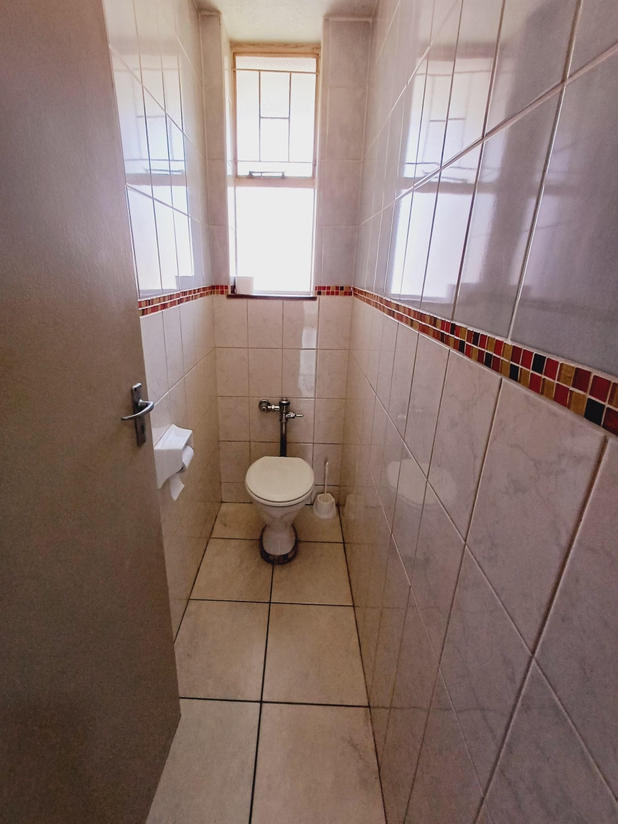 2 Bedroom Property for Sale in Elardus Park Gauteng