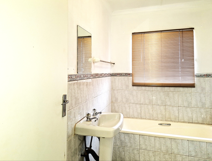 3 Bedroom Property for Sale in Suideroord Gauteng