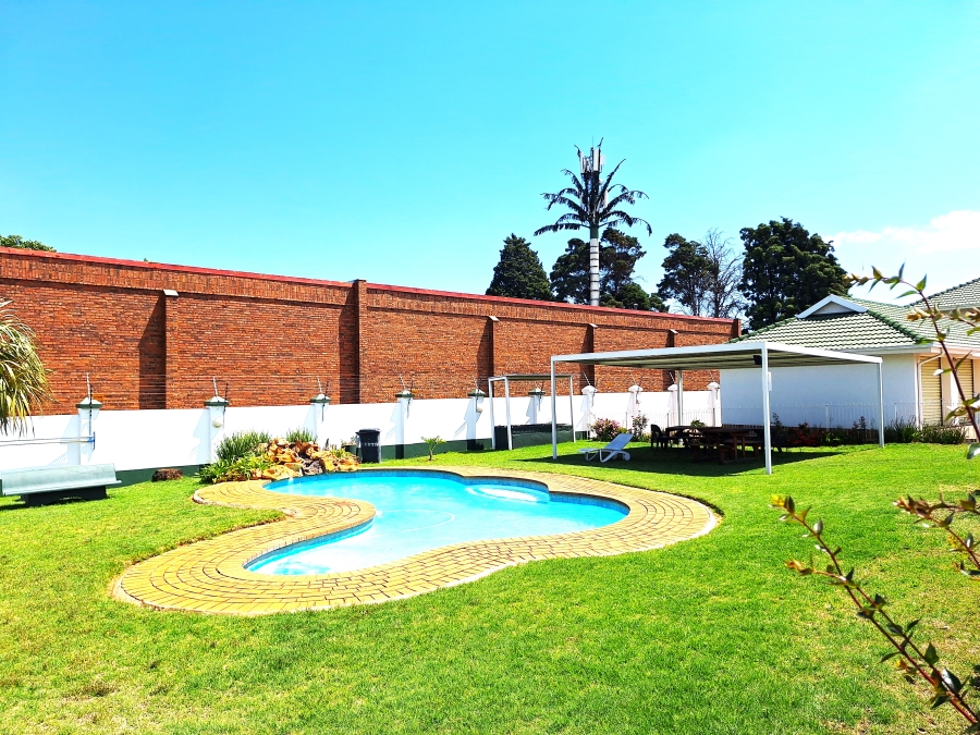3 Bedroom Property for Sale in Discovery Gauteng