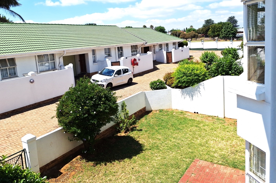 3 Bedroom Property for Sale in Discovery Gauteng