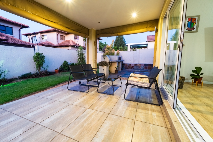 3 Bedroom Property for Sale in Honeydew Manor Gauteng