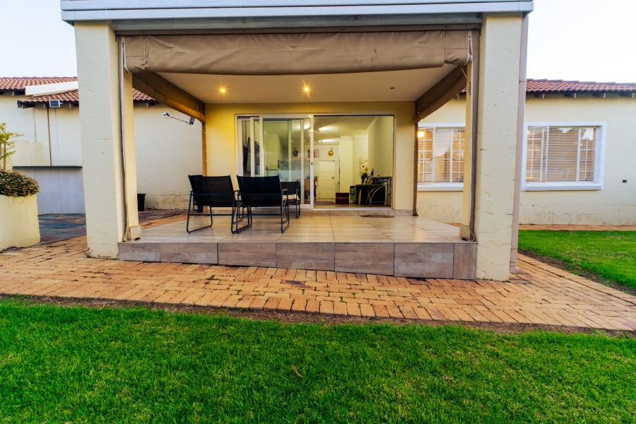 3 Bedroom Property for Sale in Honeydew Manor Gauteng