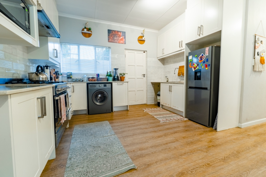 3 Bedroom Property for Sale in Honeydew Manor Gauteng