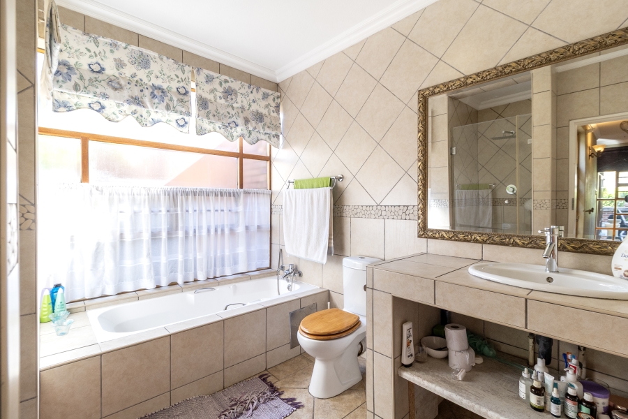 4 Bedroom Property for Sale in Moreleta Park Gauteng