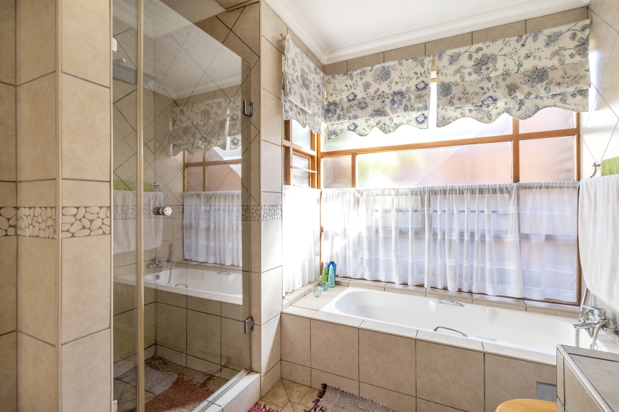 4 Bedroom Property for Sale in Moreleta Park Gauteng