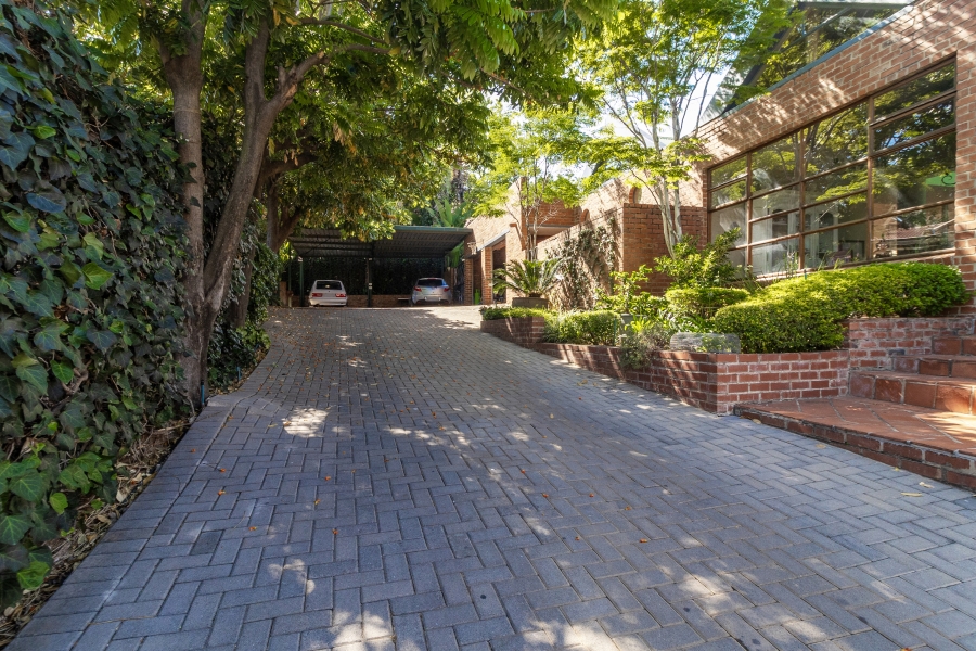 4 Bedroom Property for Sale in Moreleta Park Gauteng