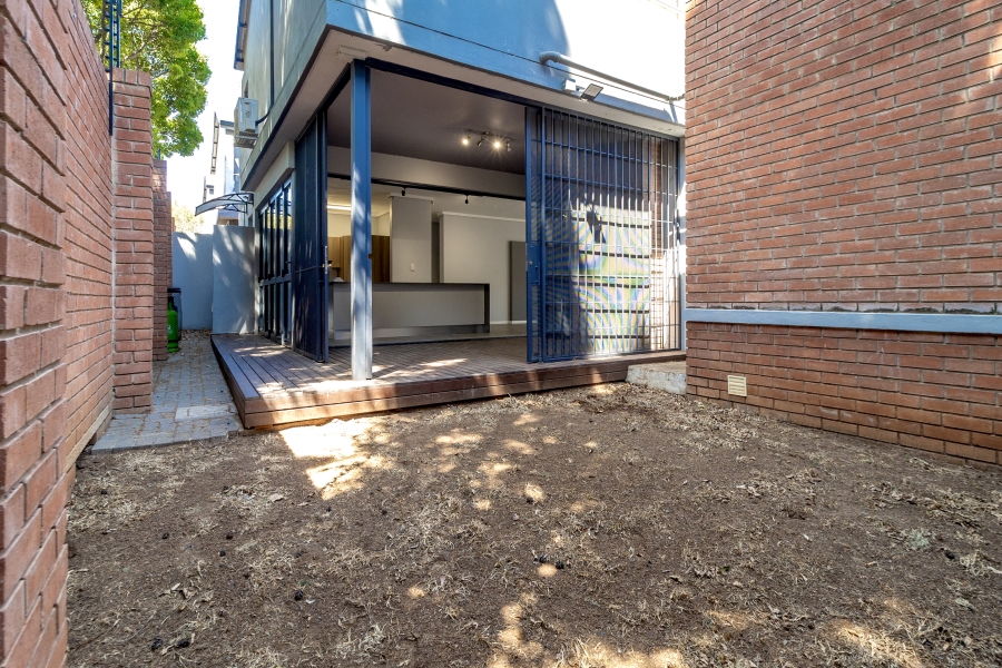 To Let 3 Bedroom Property for Rent in Ashlea Gardens Gauteng