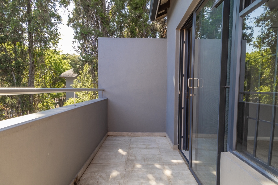 To Let 3 Bedroom Property for Rent in Ashlea Gardens Gauteng