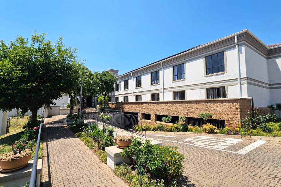1 Bedroom Property for Sale in Rietvalleirand Gauteng