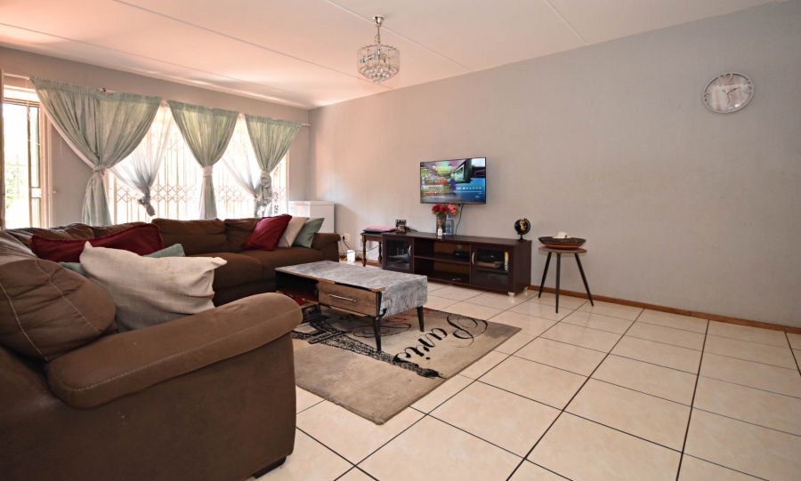 2 Bedroom Property for Sale in Boskruin Gauteng