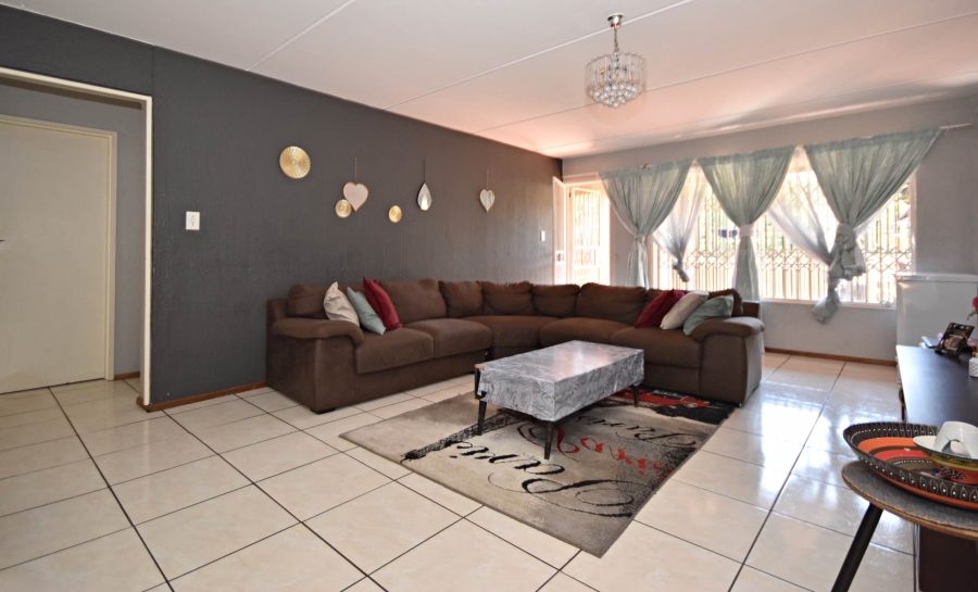 2 Bedroom Property for Sale in Boskruin Gauteng