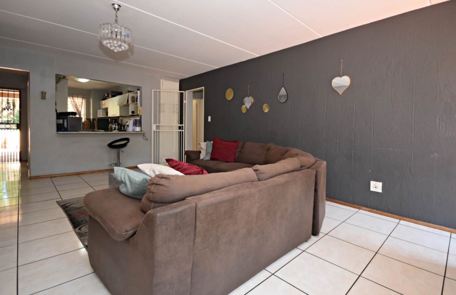 2 Bedroom Property for Sale in Boskruin Gauteng