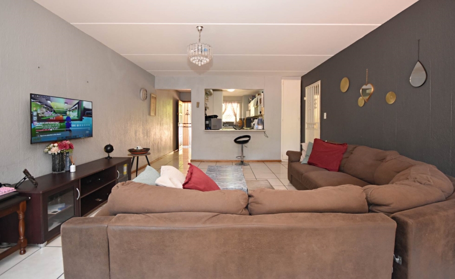 2 Bedroom Property for Sale in Boskruin Gauteng