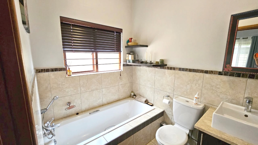 2 Bedroom Property for Sale in Pretorius Park Gauteng