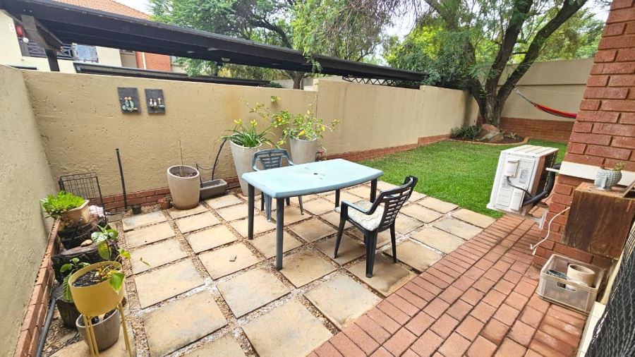 2 Bedroom Property for Sale in Pretorius Park Gauteng