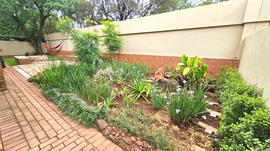 2 Bedroom Property for Sale in Pretorius Park Gauteng