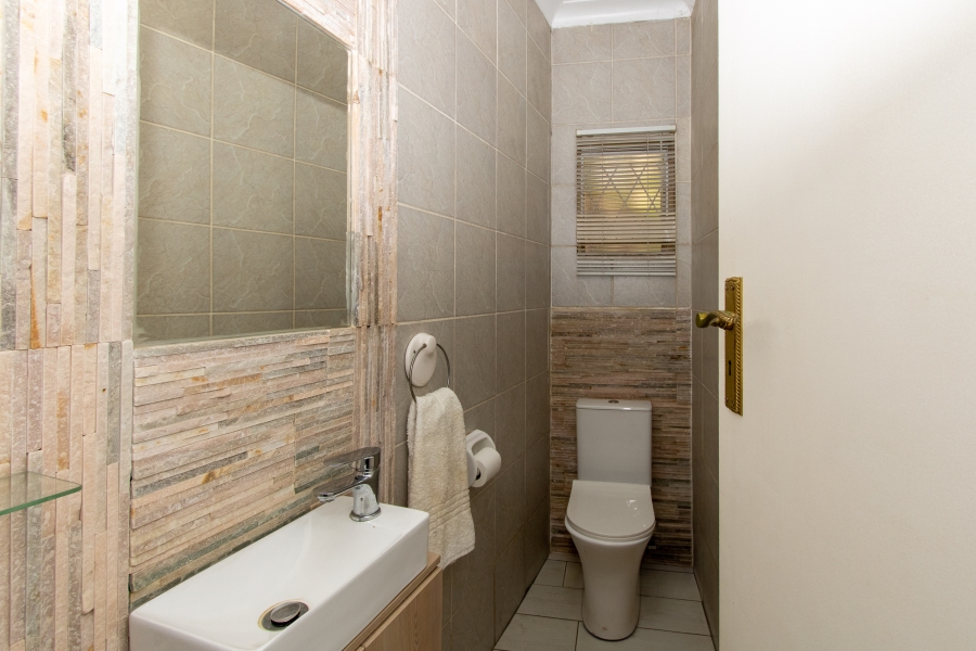 3 Bedroom Property for Sale in Dunvegan Gauteng