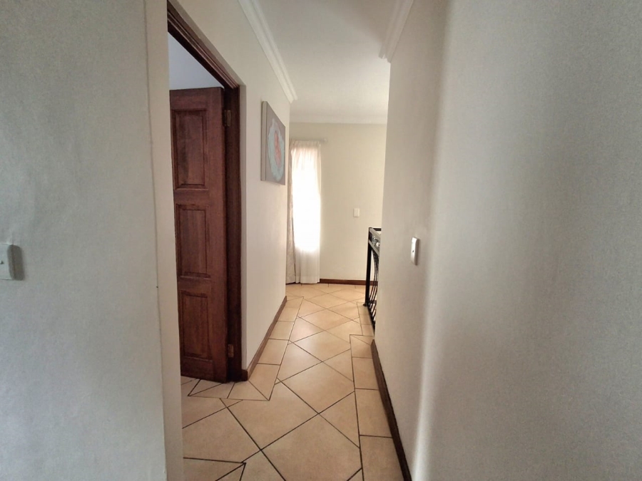 3 Bedroom Property for Sale in Sonneveld Gauteng